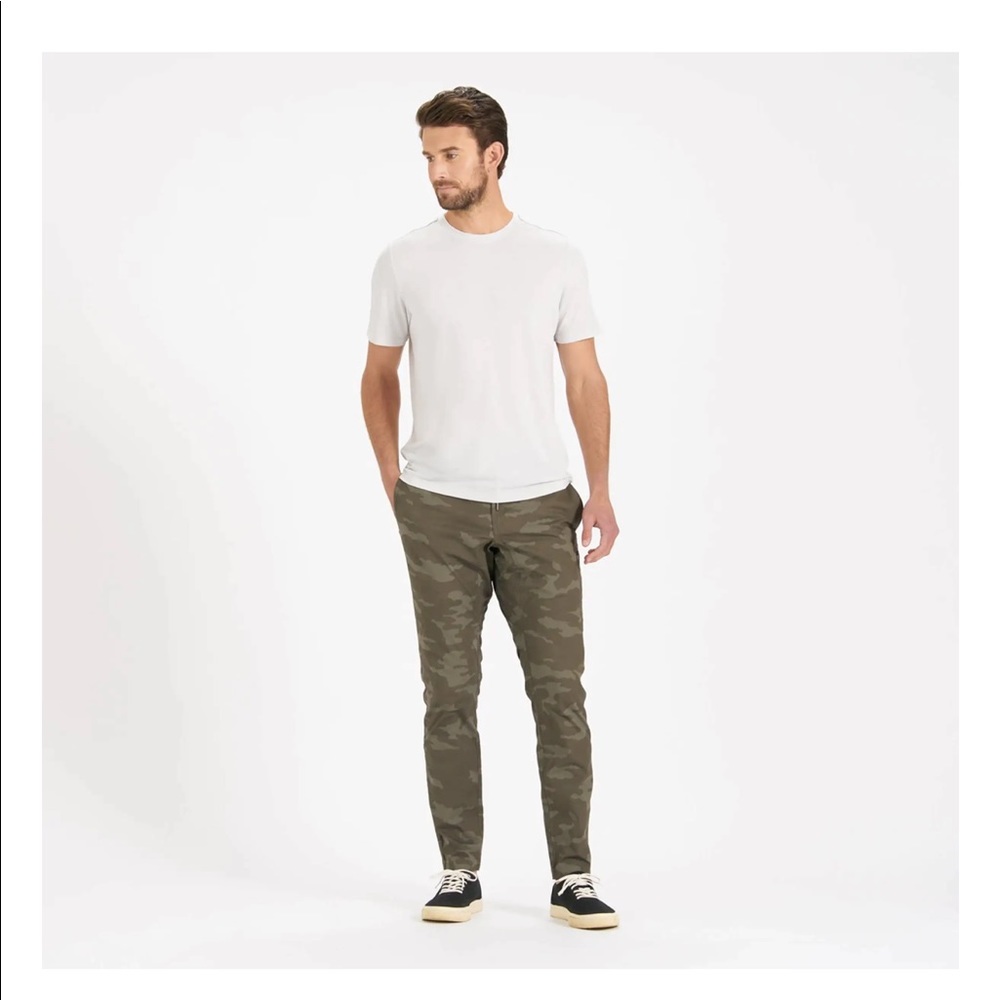 Vuori Men’s Ripstop camo pant